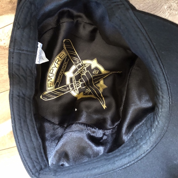 Black Hat - Picture 2 of 7